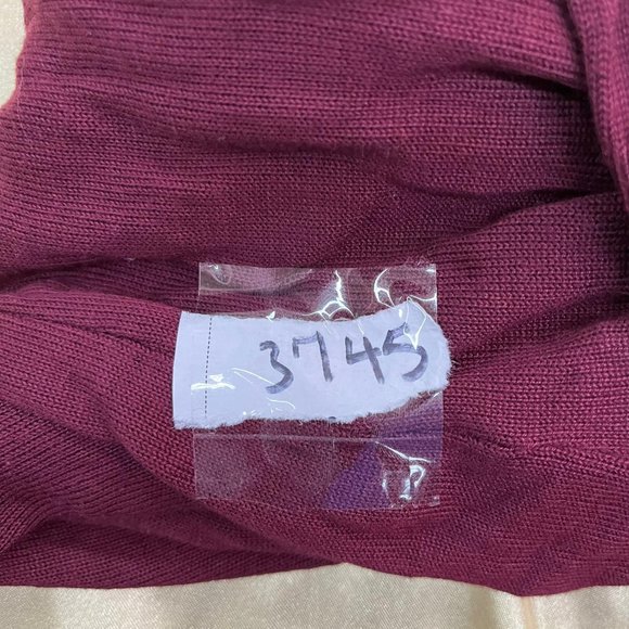 NWOT White House Black Market 1pc Sweater - Picture 5 of 6